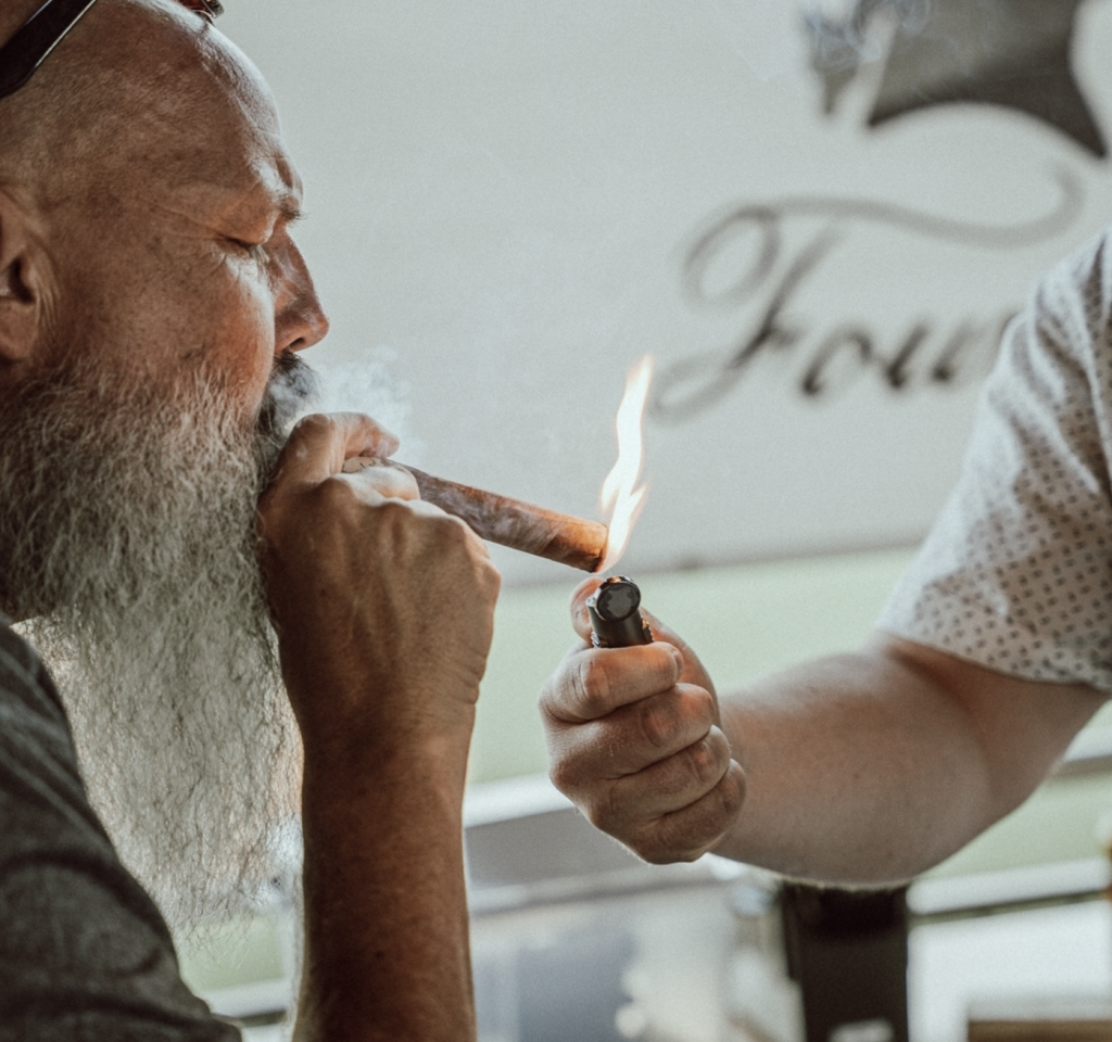 Community cigars homepage